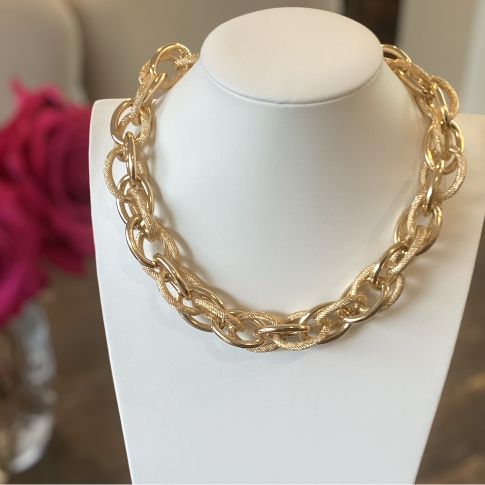 🌸Chunky Chain Necklace 16” - Picture 4 of 6